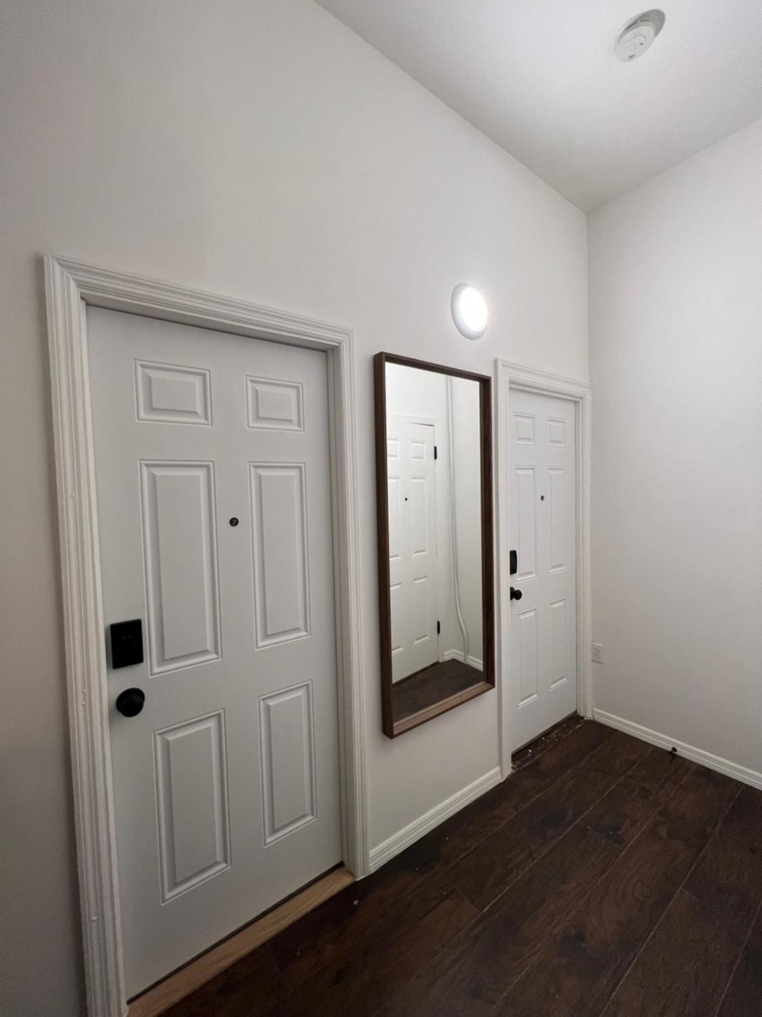 East Harlem Hostel Нью-Йорк Экстерьер фото